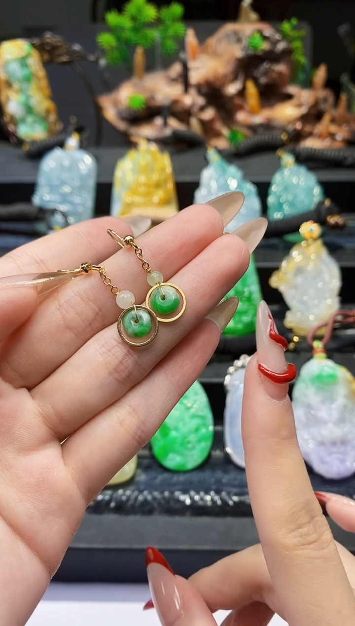 【闪购商品】翡翠耳饰银S925镶嵌翡翠A货