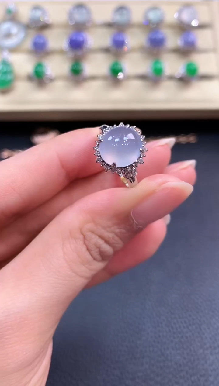 【闪购商品】翡翠戒指18K金镶嵌b106       