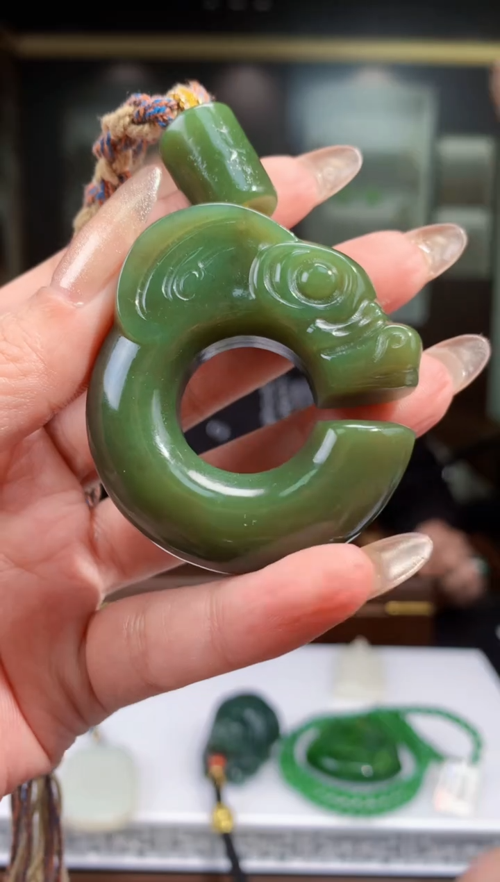 【闪购商品】定制和田玉Boss阳天然和田玉（拍一发一）