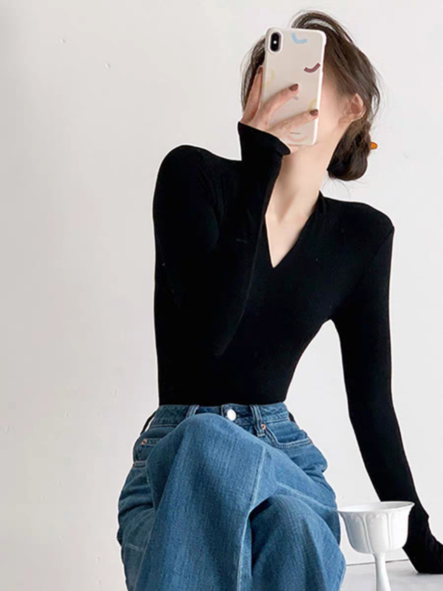 时尚长袖V领早秋女款保暖修身T恤春秋针织内搭韩版洋气