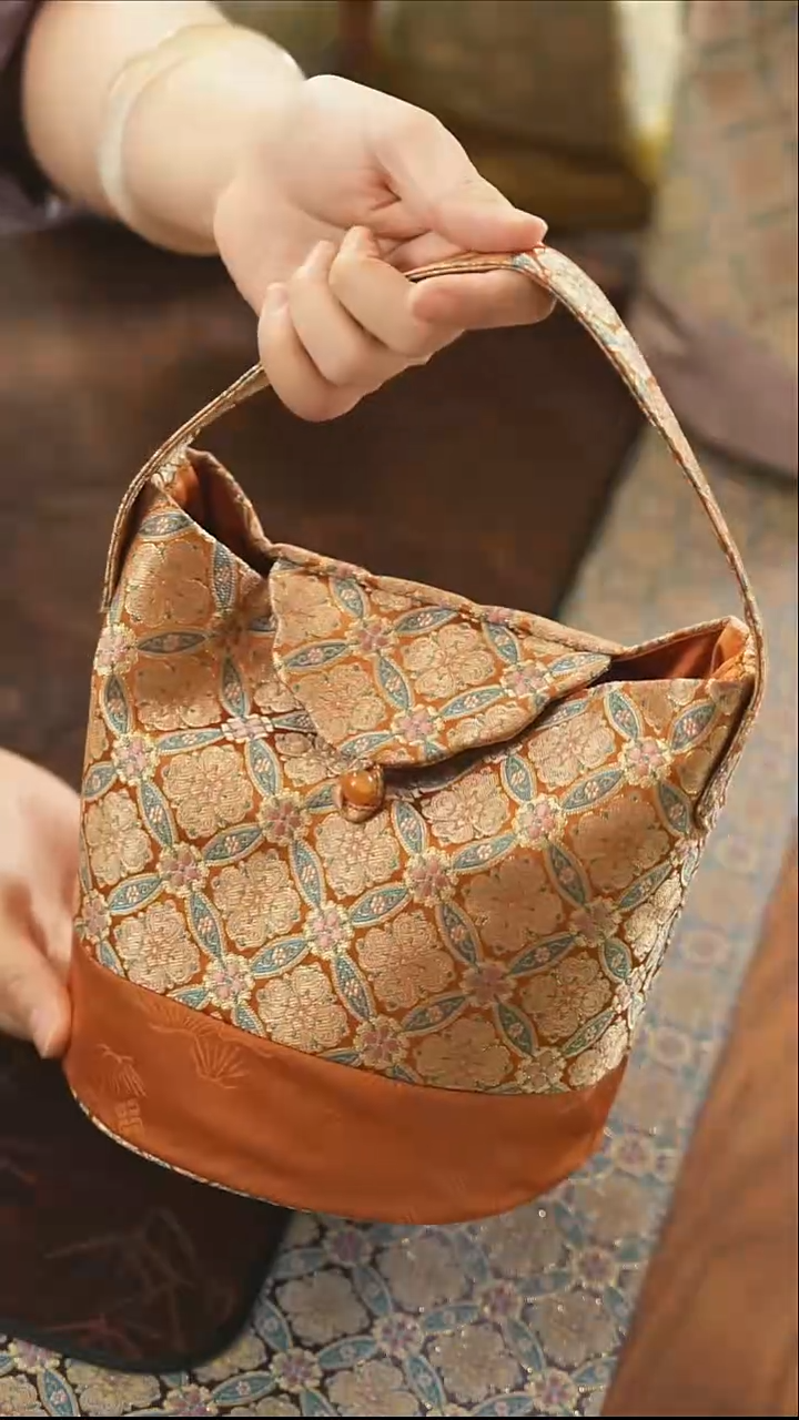 茶事包············