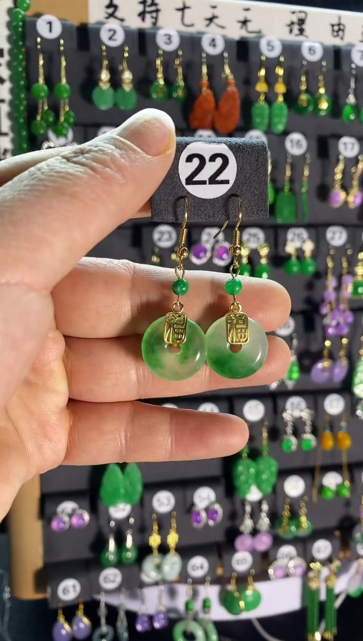 【闪购商品】翡翠耳饰银S925镶嵌22....