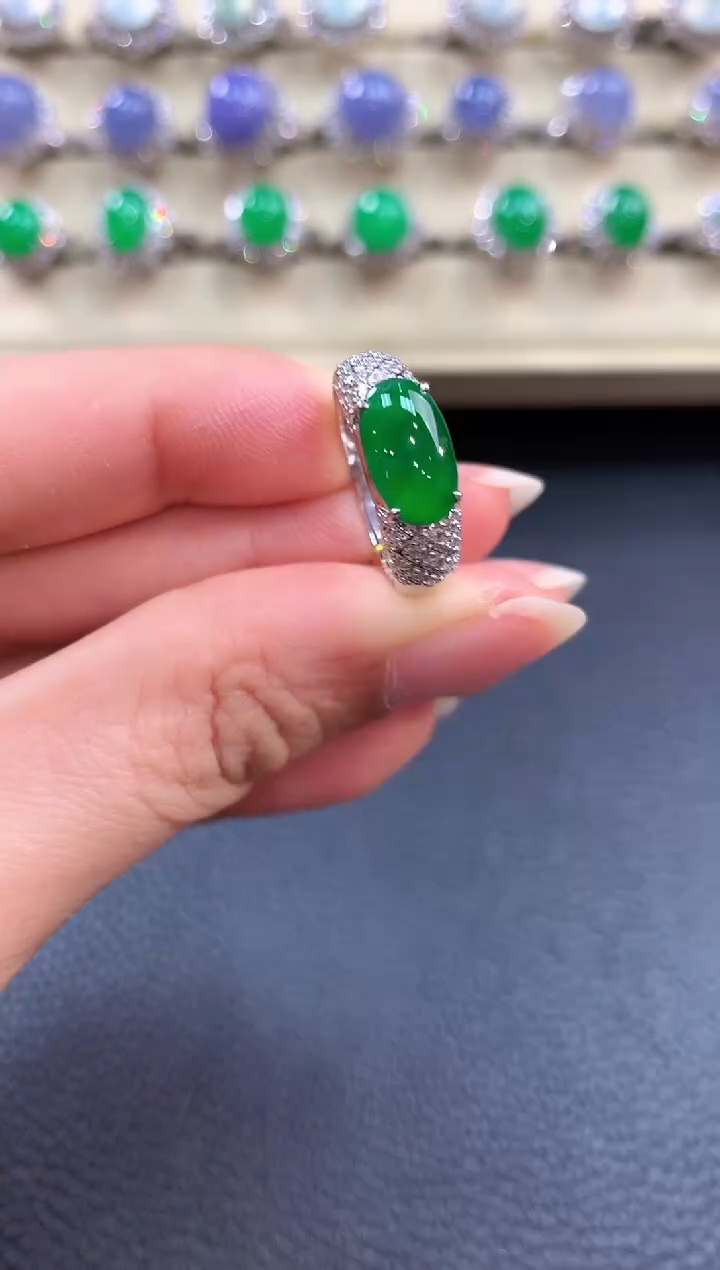 【闪购商品】翡翠戒指18K金镶嵌n57   