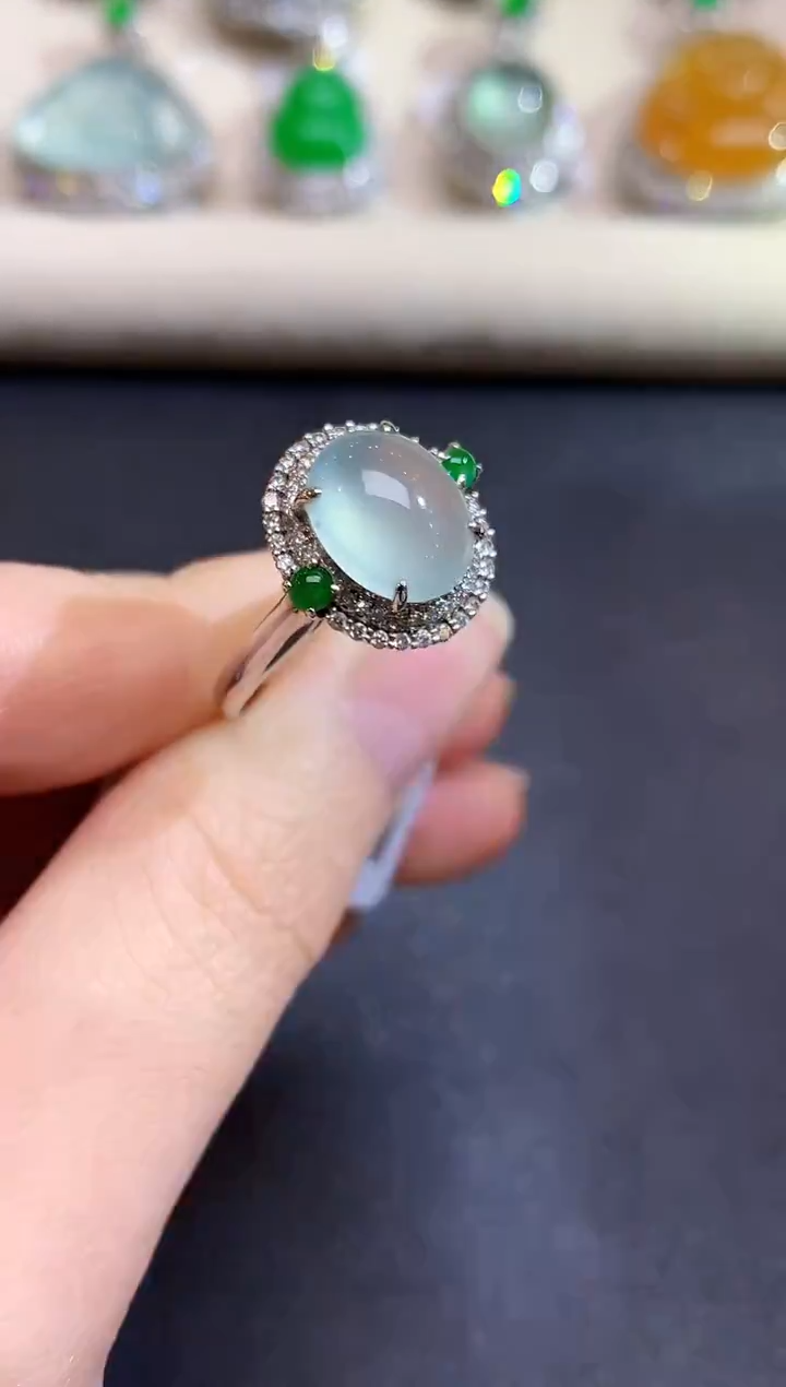 18K金镶嵌戒指翡翠A42 多样性发货一件