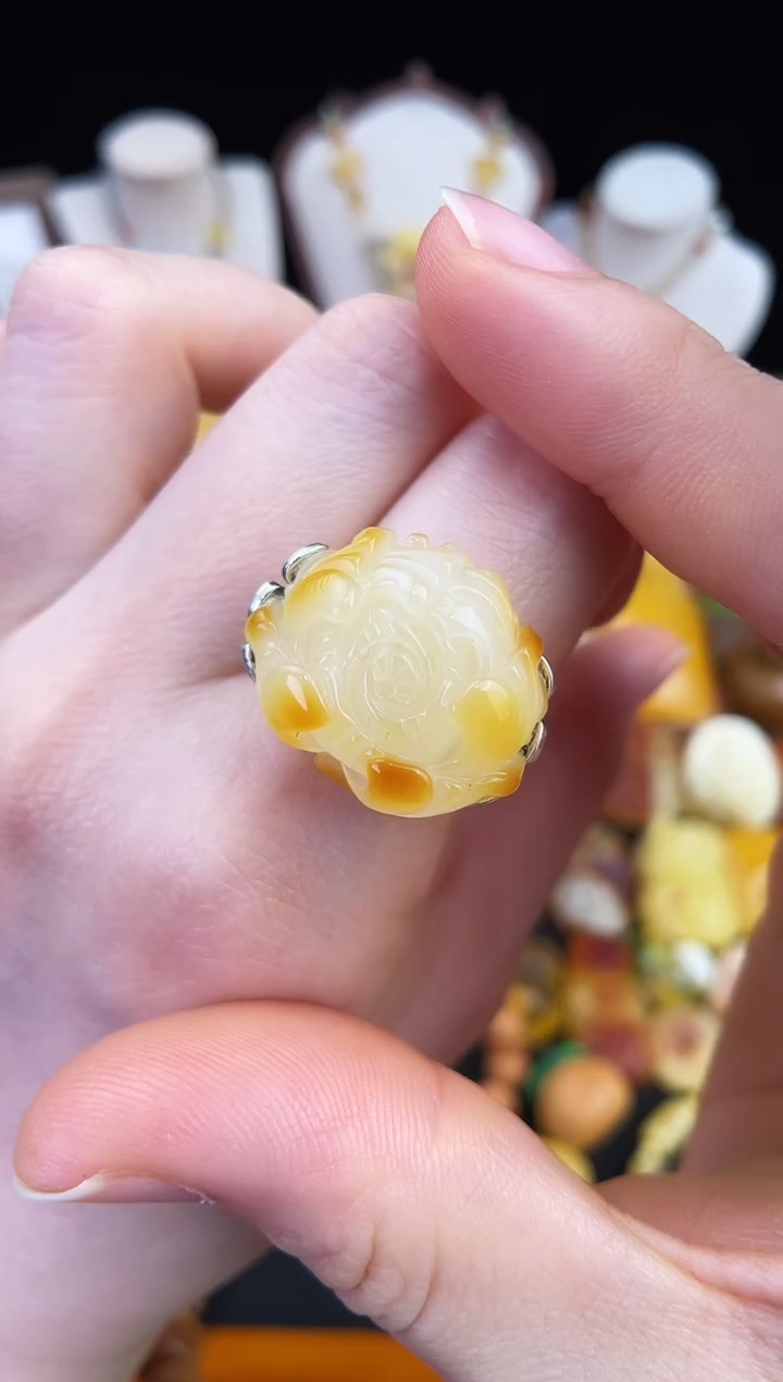 琥珀未镶嵌珠宝奇石柒月