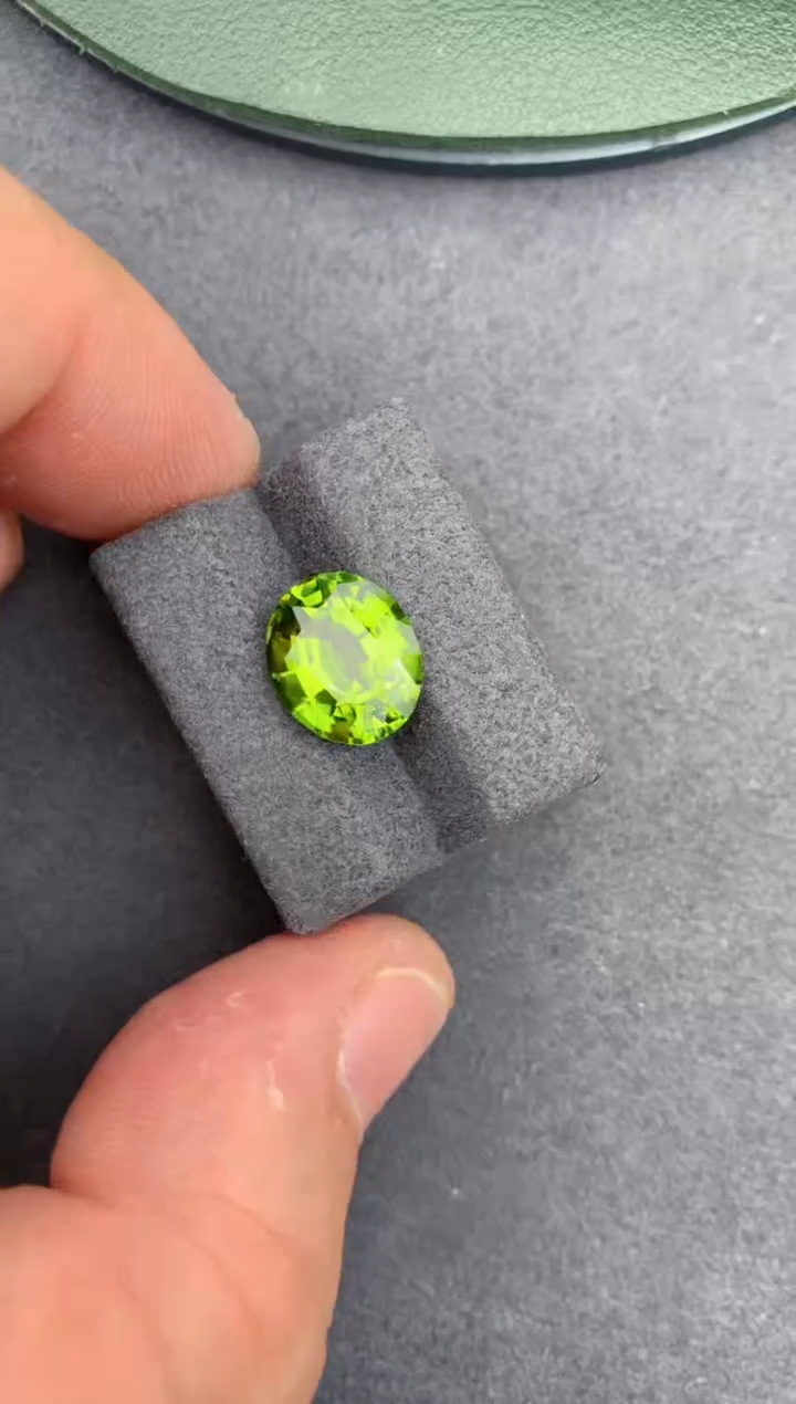 【闪购商品】橄榄石裸石未镶嵌3ct橄榄石
