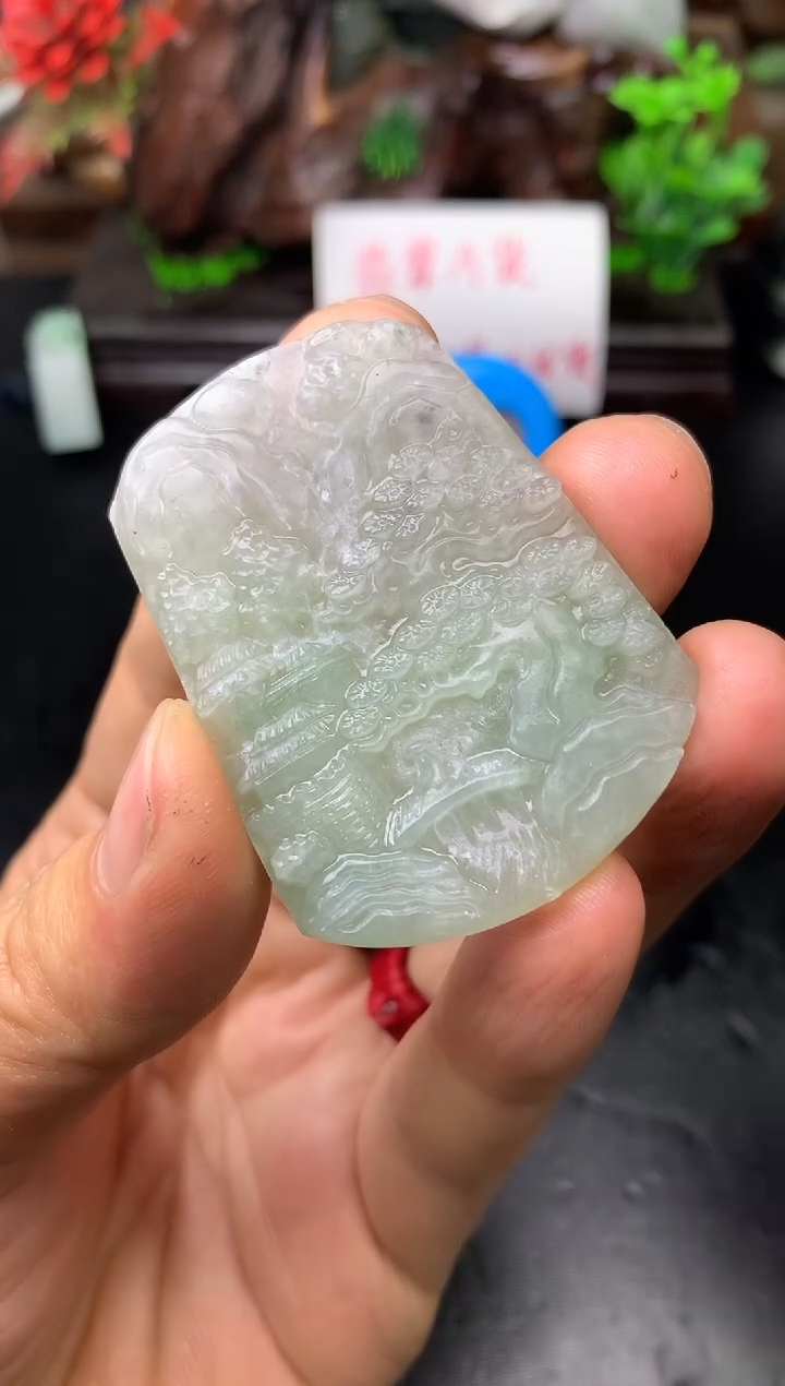 颈饰未镶嵌翡翠万***空山水