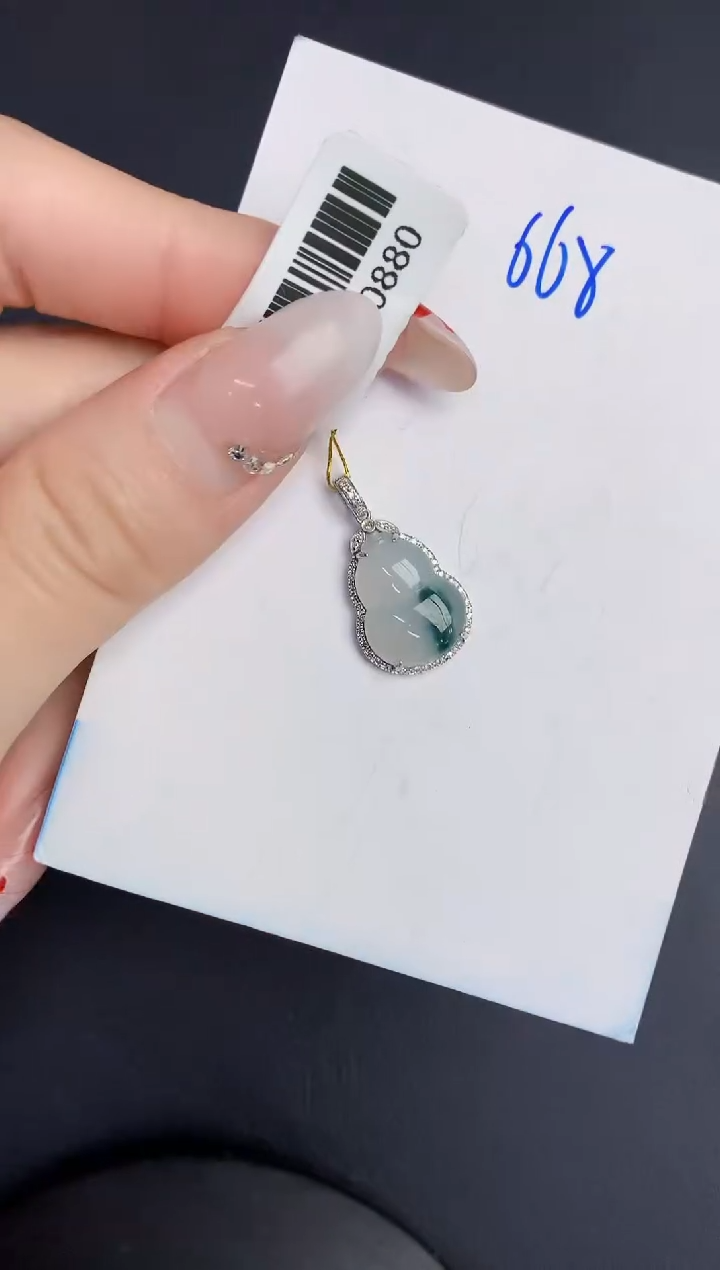 【闪购商品】翡翠颈饰18K金镶嵌000000000000