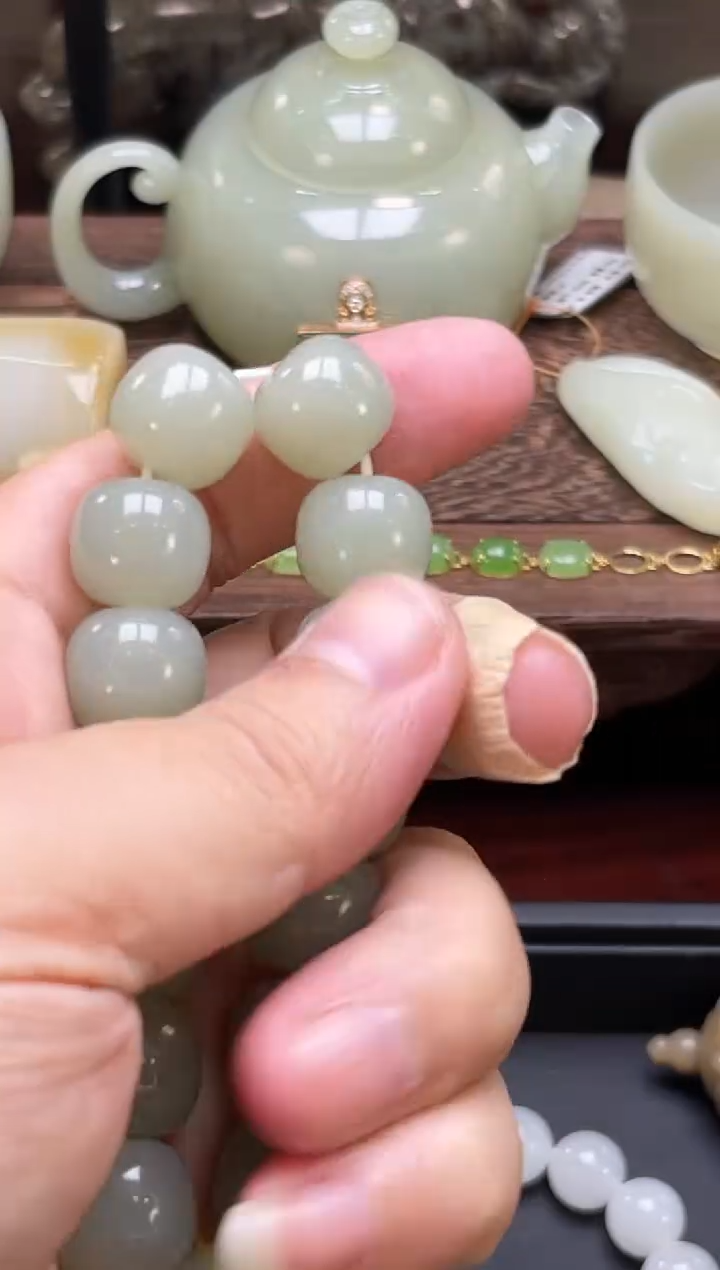 【闪购商品】和田玉手串未镶嵌D且末迪克兰玉圆珠老型 9004153