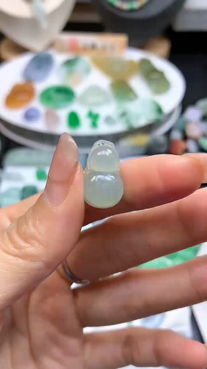 【闪购商品】定制翡翠未镶嵌翡翠