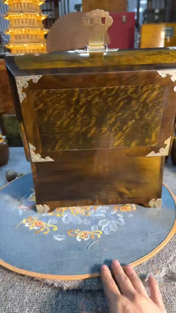 【闪购商品】乌木类成套家具阴沉嫦娥镜箱   s49