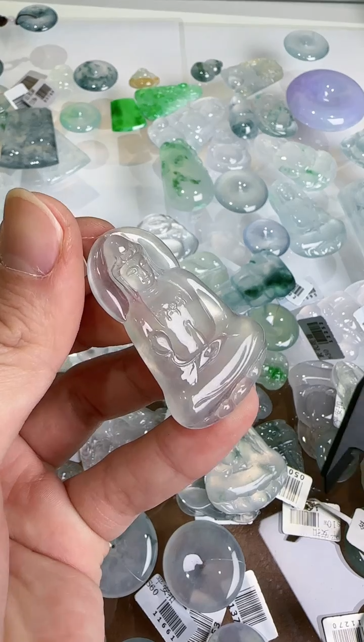 【闪购商品】翡翠吊坠(不含链)未镶嵌···