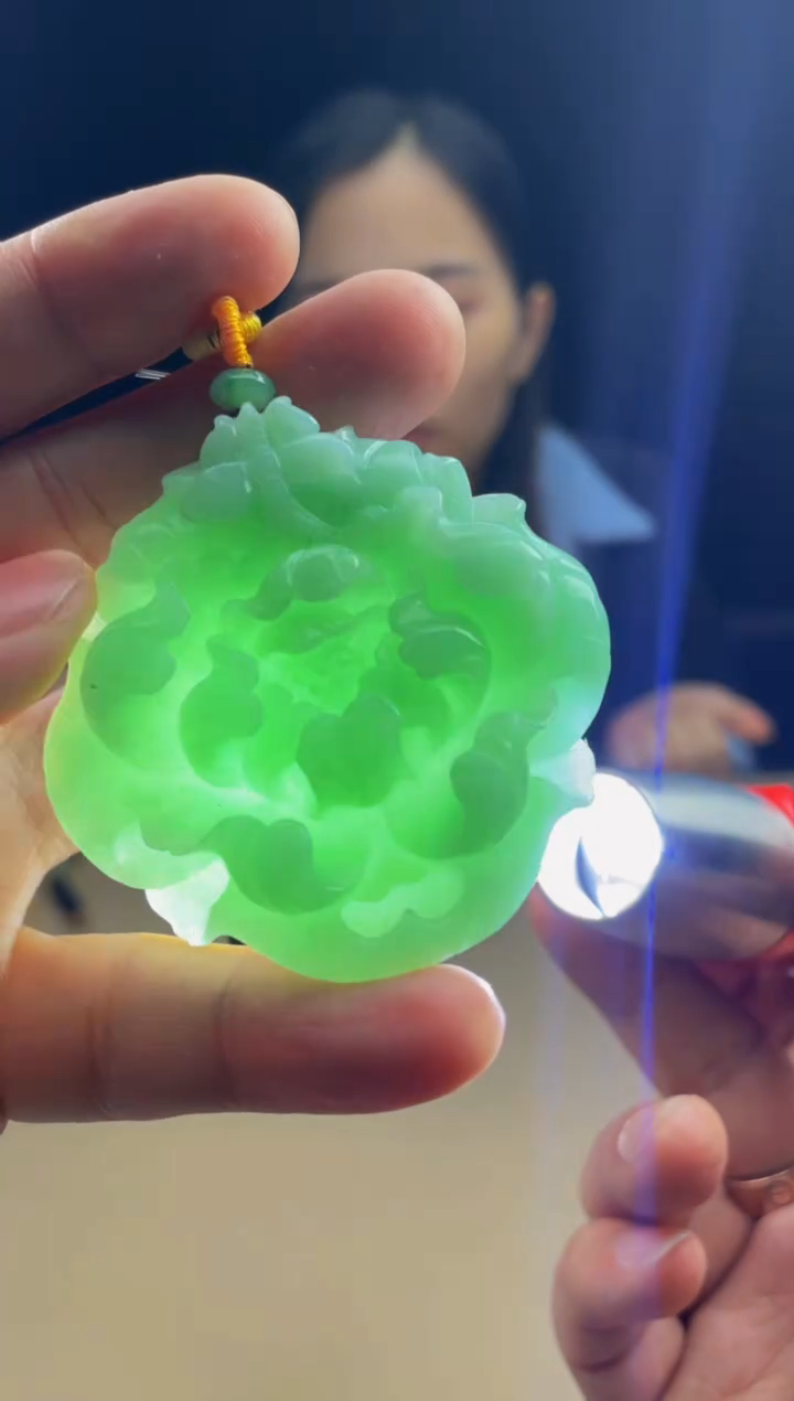 【闪购商品】定制翡翠未镶嵌    2525