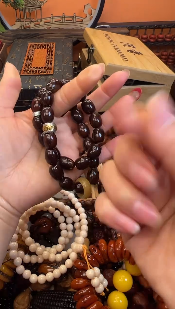 【闪购商品】琥珀颈饰未镶嵌闪购商品闪购商品