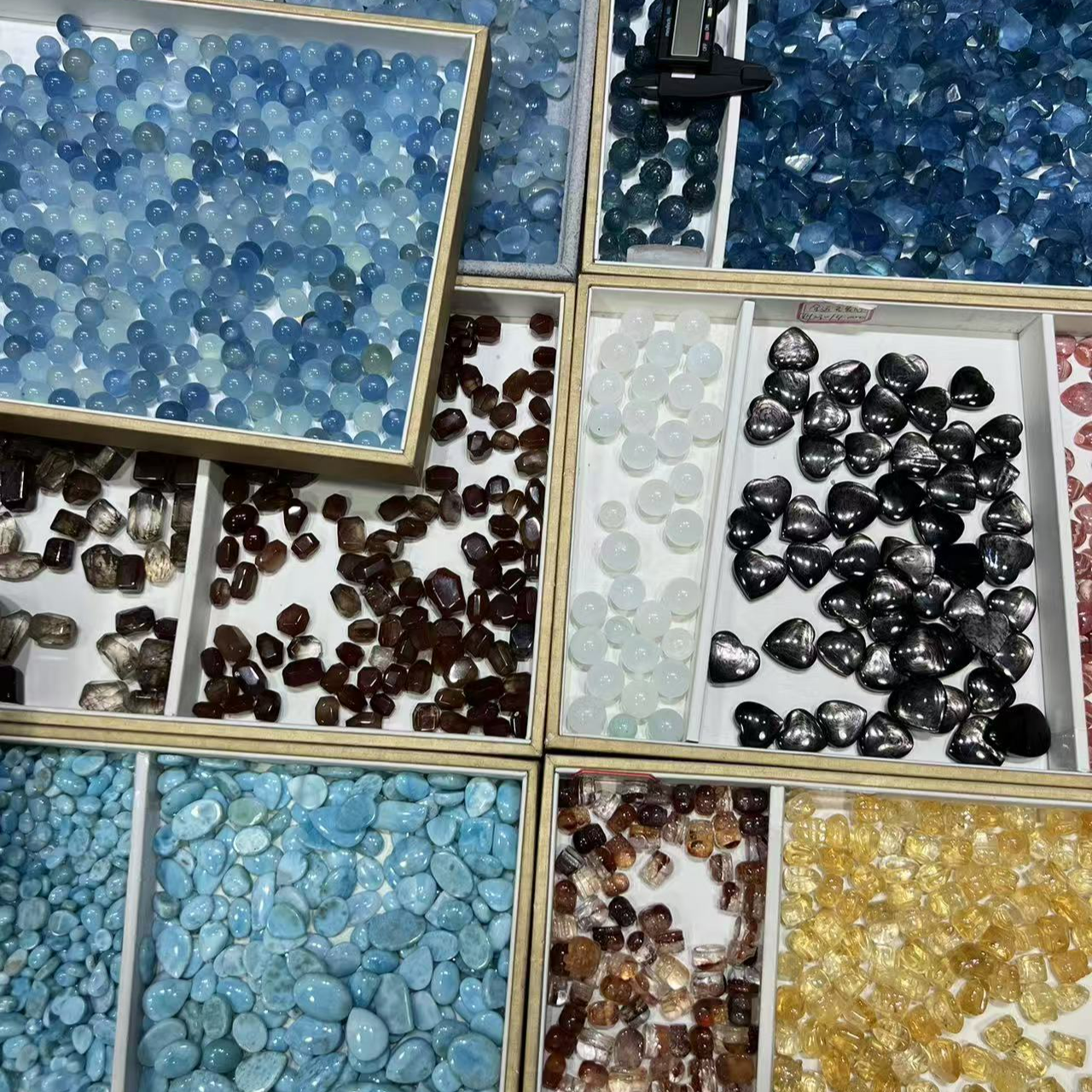 天然水晶裸石蛋面