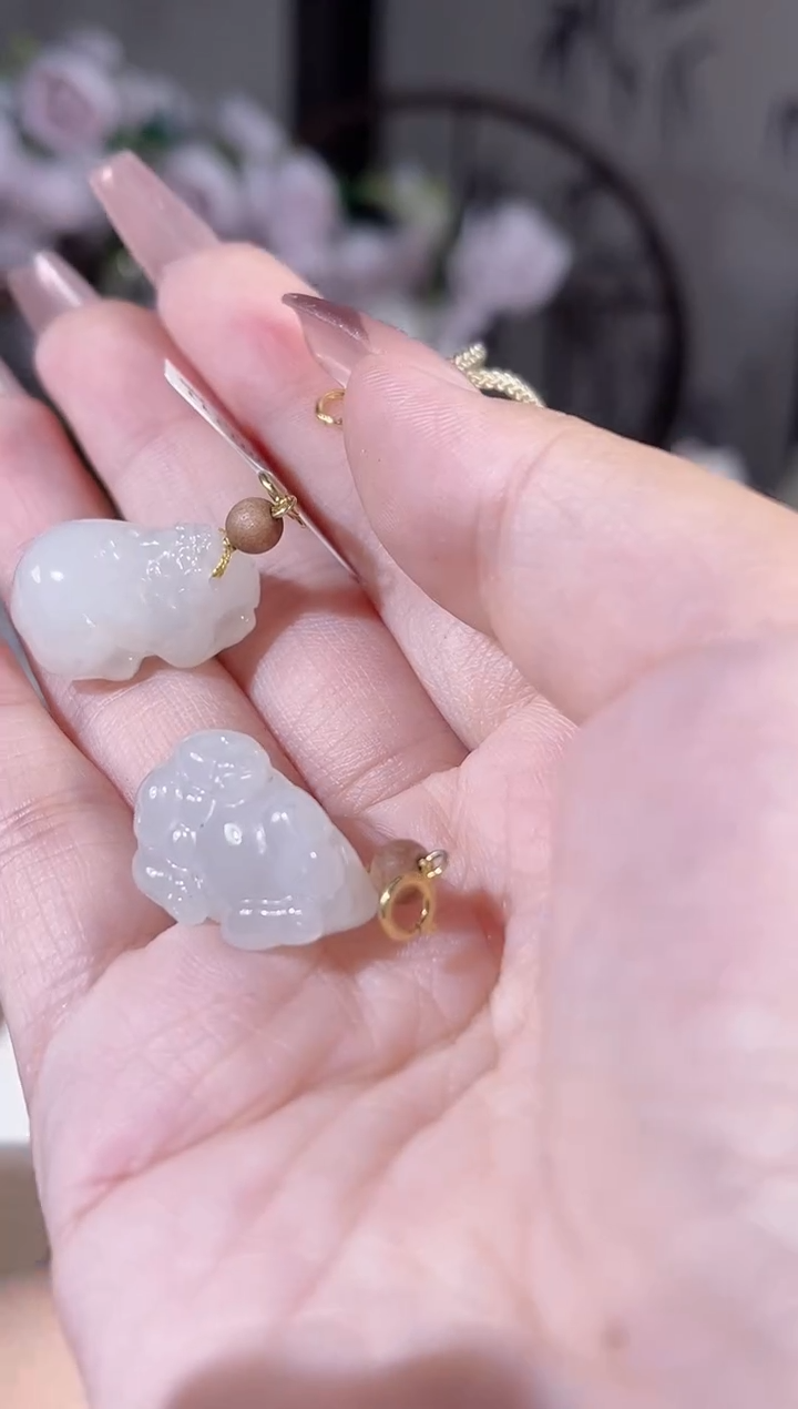 和田玉银S925镶嵌吊坠(赠链)多样性发货其一默认天然特征