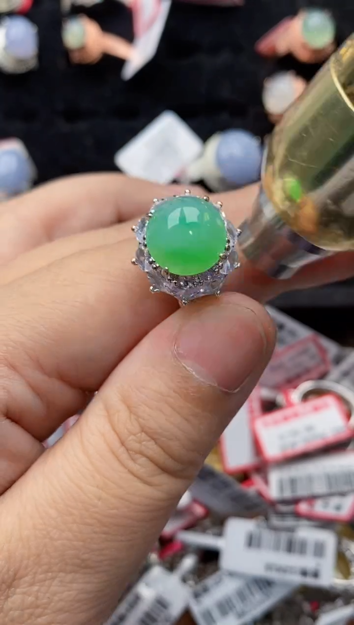 【闪购商品】翡翠戒指未镶嵌3333333338