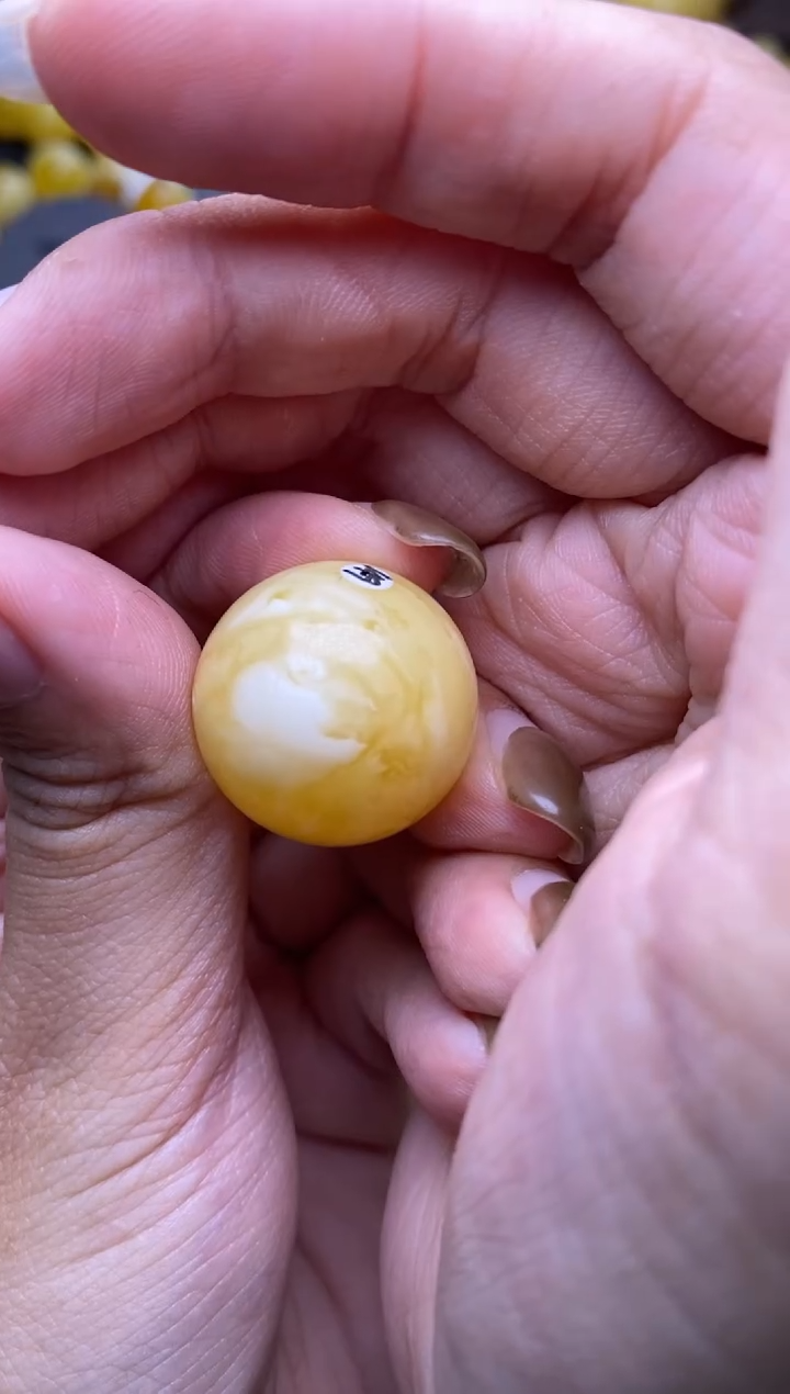 【闪购商品】琥珀裸石未镶嵌大小姐珠宝严选167