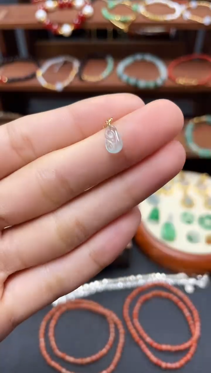 【闪购商品】翡翠吊坠(不含链)18K金镶嵌一个  JK691