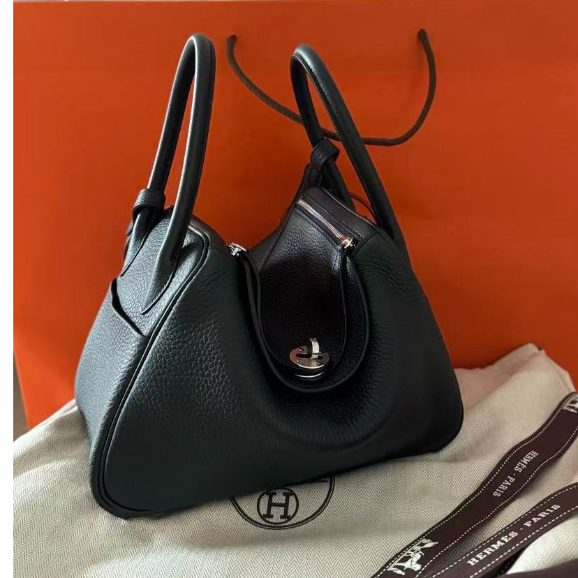 99新 Hermes/爱马仕 【文子姐专属】/Z228/黑银lindy30单肩包