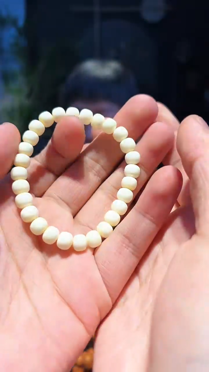 【闪购商品】蜜蜡手链未镶嵌单圈