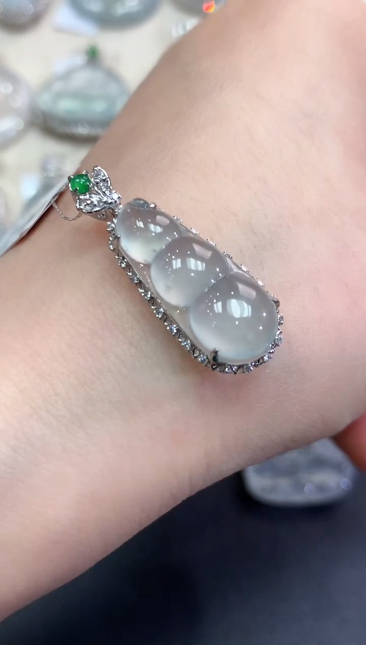 【闪购商品】翡翠颈饰18K金镶嵌C53   