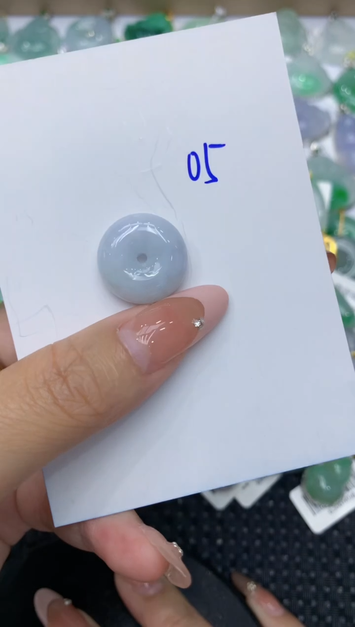 【闪购商品】翡翠颈饰未镶嵌8888888888