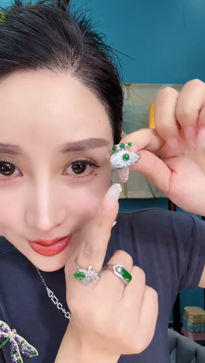 翡翠戒指未镶嵌戒指