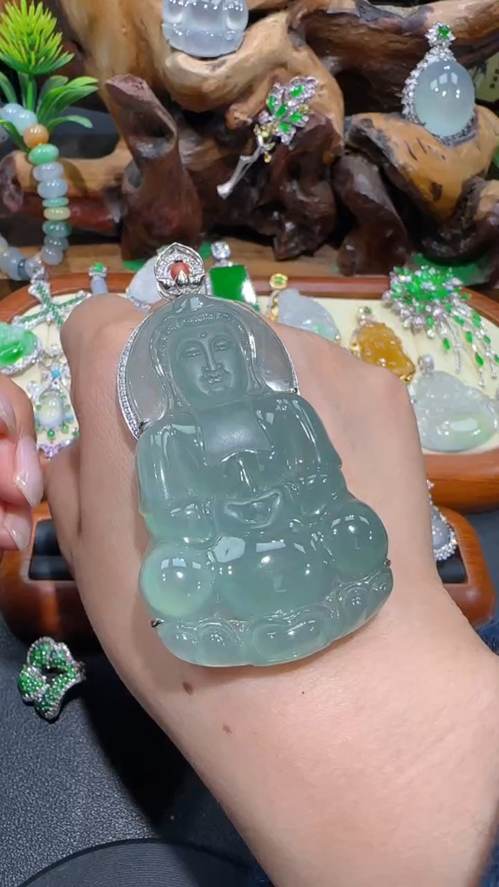 【闪购商品】翡翠吊坠(不含链)18K金镶嵌吊坠