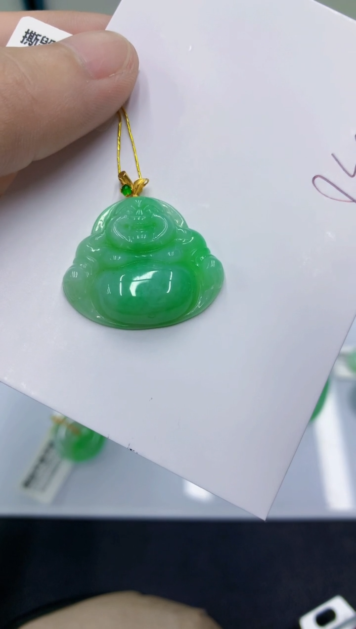 颈饰18K金镶嵌翡翠翡翠