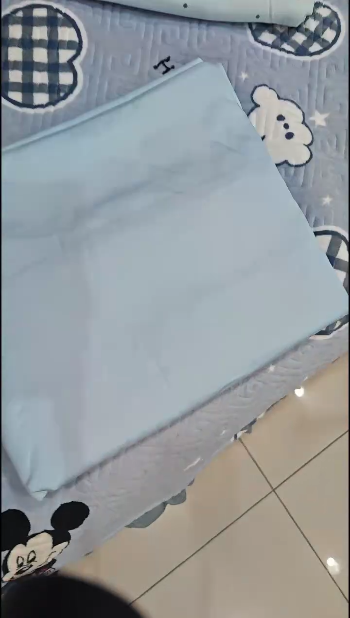 银鼠毛竹纤维被套2.0*2.3淡蓝色
