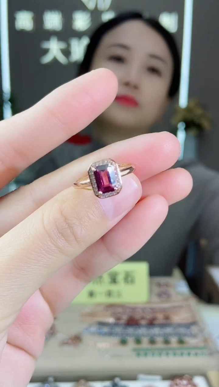 【闪购商品】石榴石手饰银S925镶嵌手饰