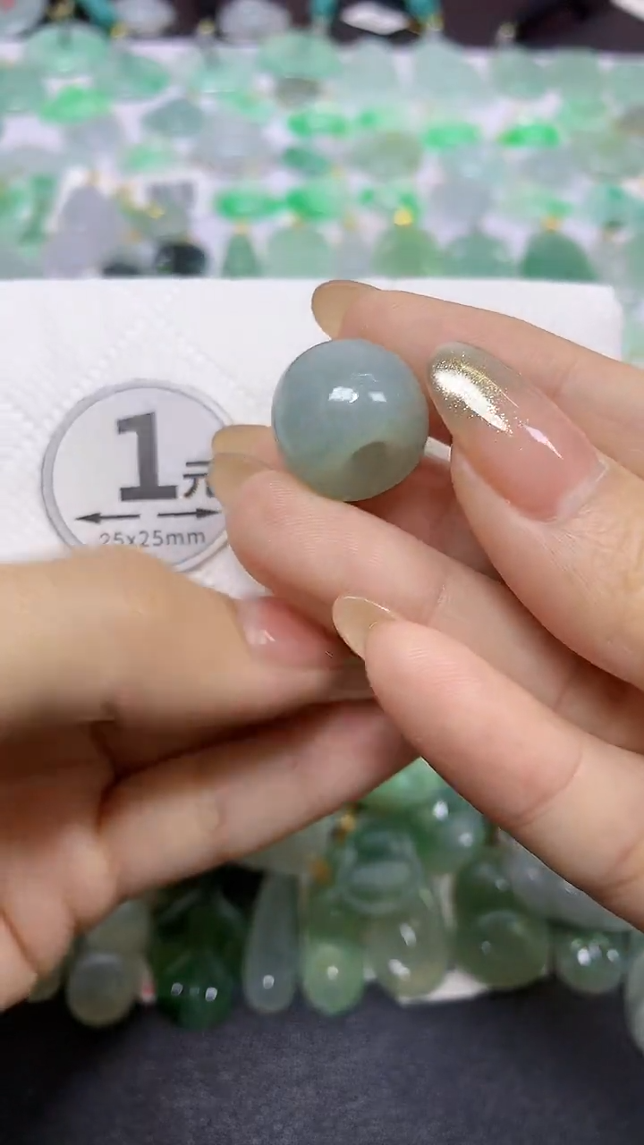 颈饰未镶嵌翡翠天然翡翠A货