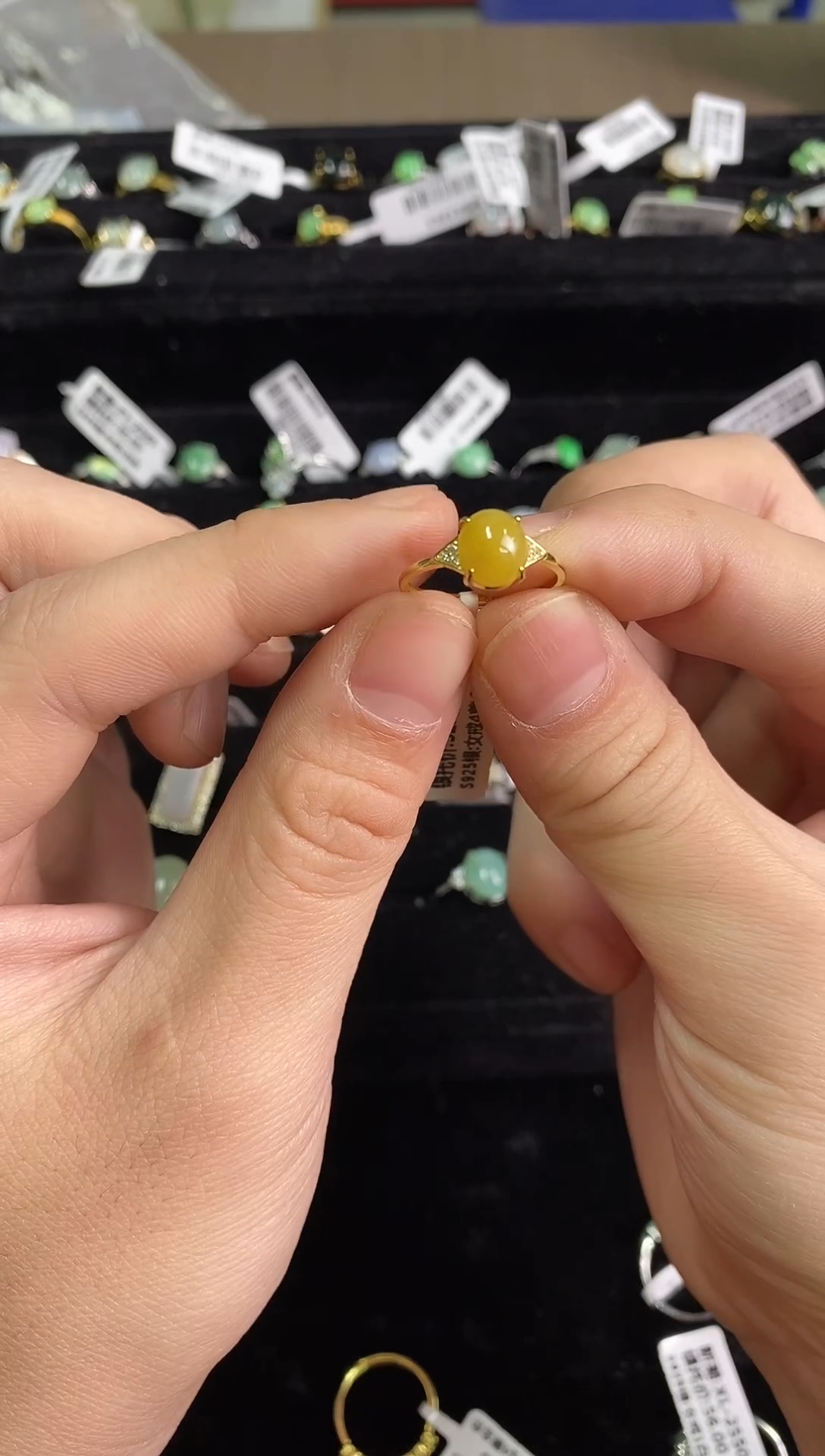 银S925镶嵌戒指翡翠开****。翡翠戒指925银镶