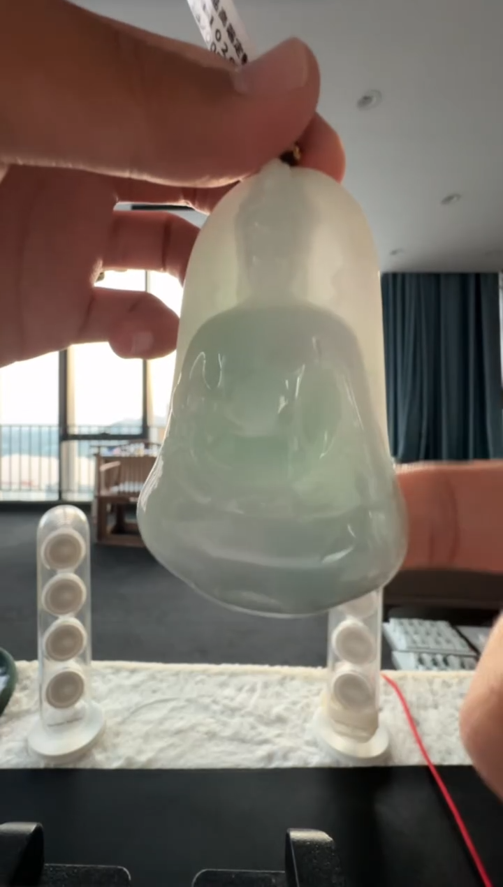 颈饰未镶嵌翡翠天然翡翠A货孤品一件