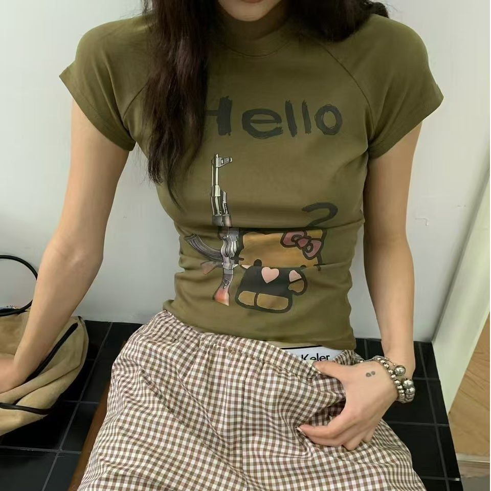 NICE圈圈、拿AK的KT猫 正肩圆领辣妹T恤A6505