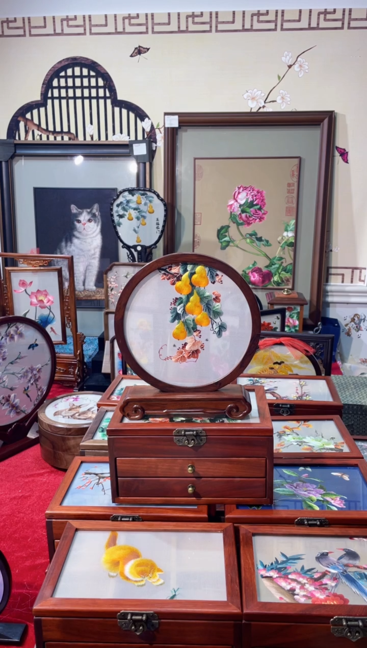 织绣织绣精品摆台36