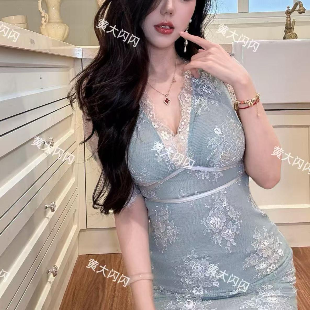 张酒窝原创【楚楚动人】随拍气质性感修身双层纯欲连衣裙SSQ2191