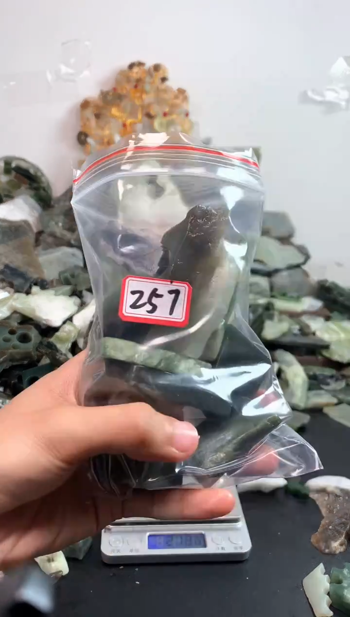 未镶嵌和田玉摆件257