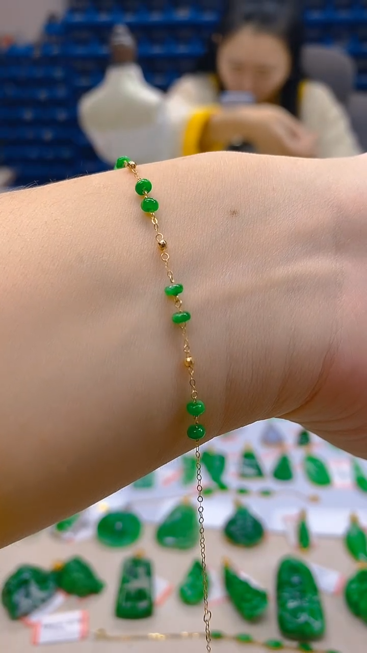 颈饰18K金镶嵌翡翠新号开播 全场乱卖