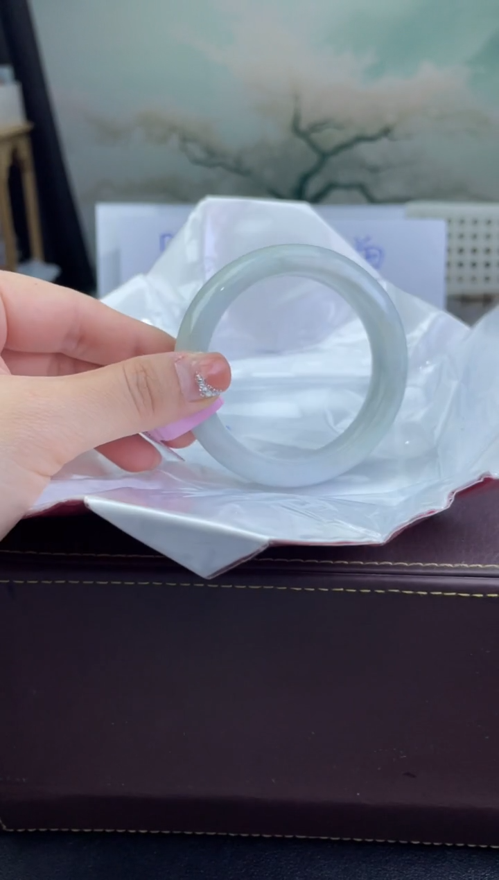 翡翠手镯未镶嵌5翡翠手镯（微瑕）