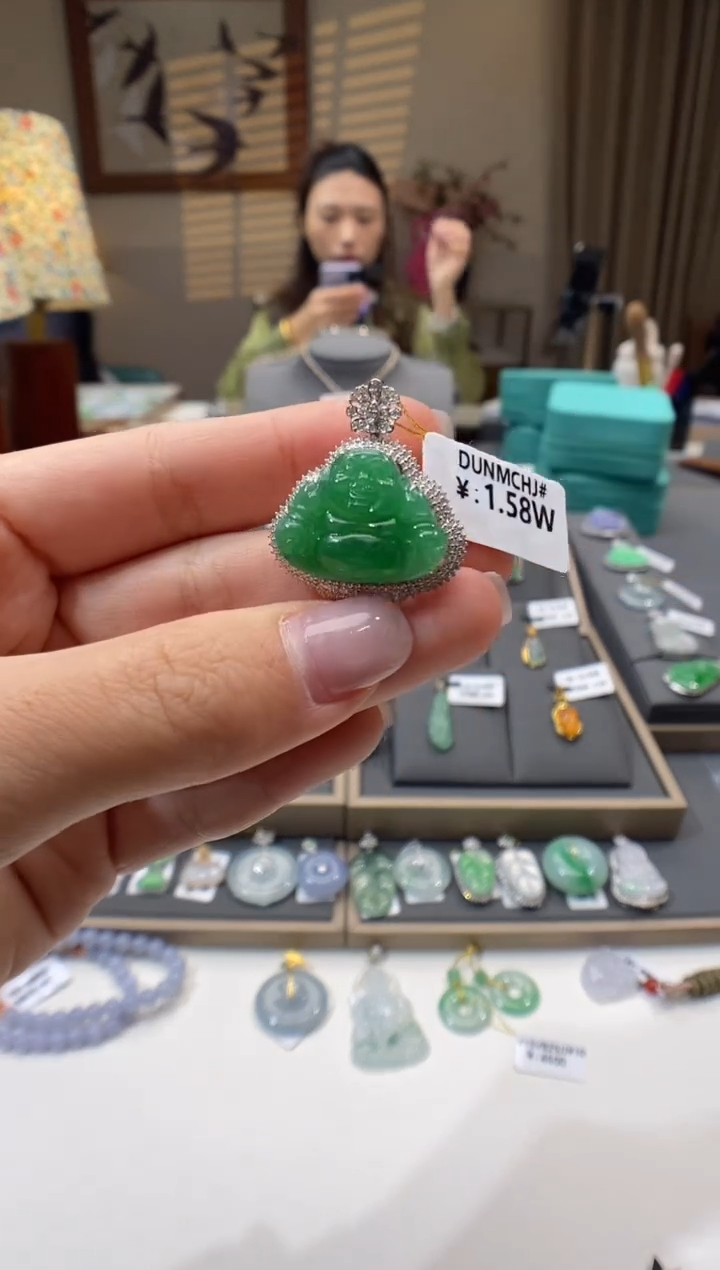【闪购商品】翡翠颈饰18K金镶嵌佛公