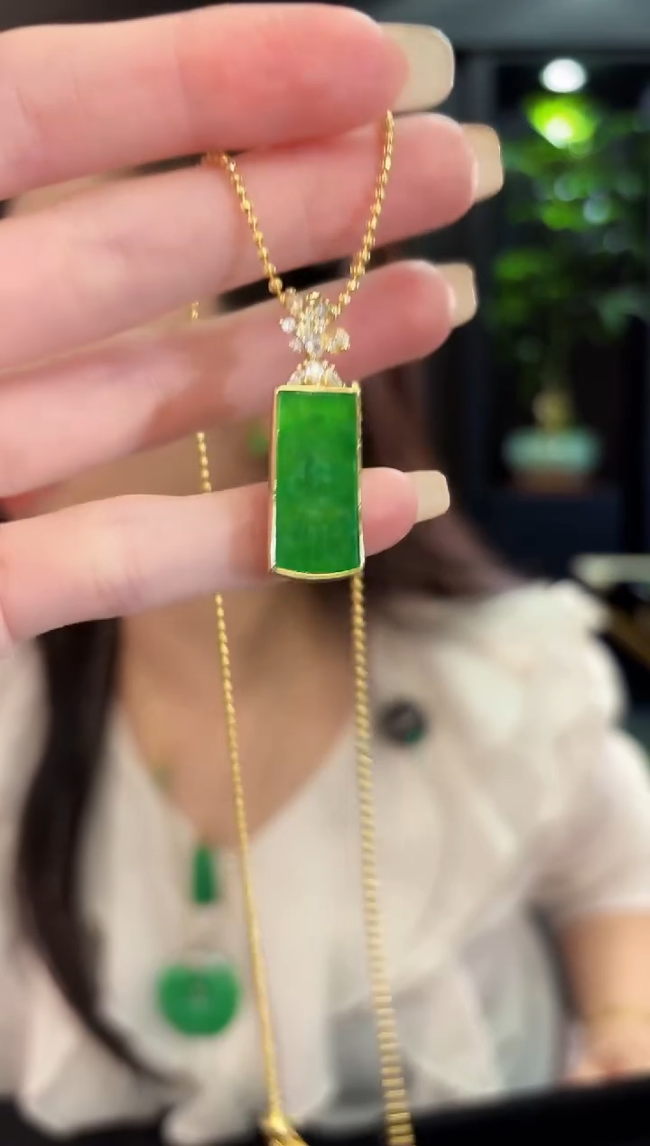 吊坠(不含链)未镶嵌翡翠w缅料A货/多样性发货/一件