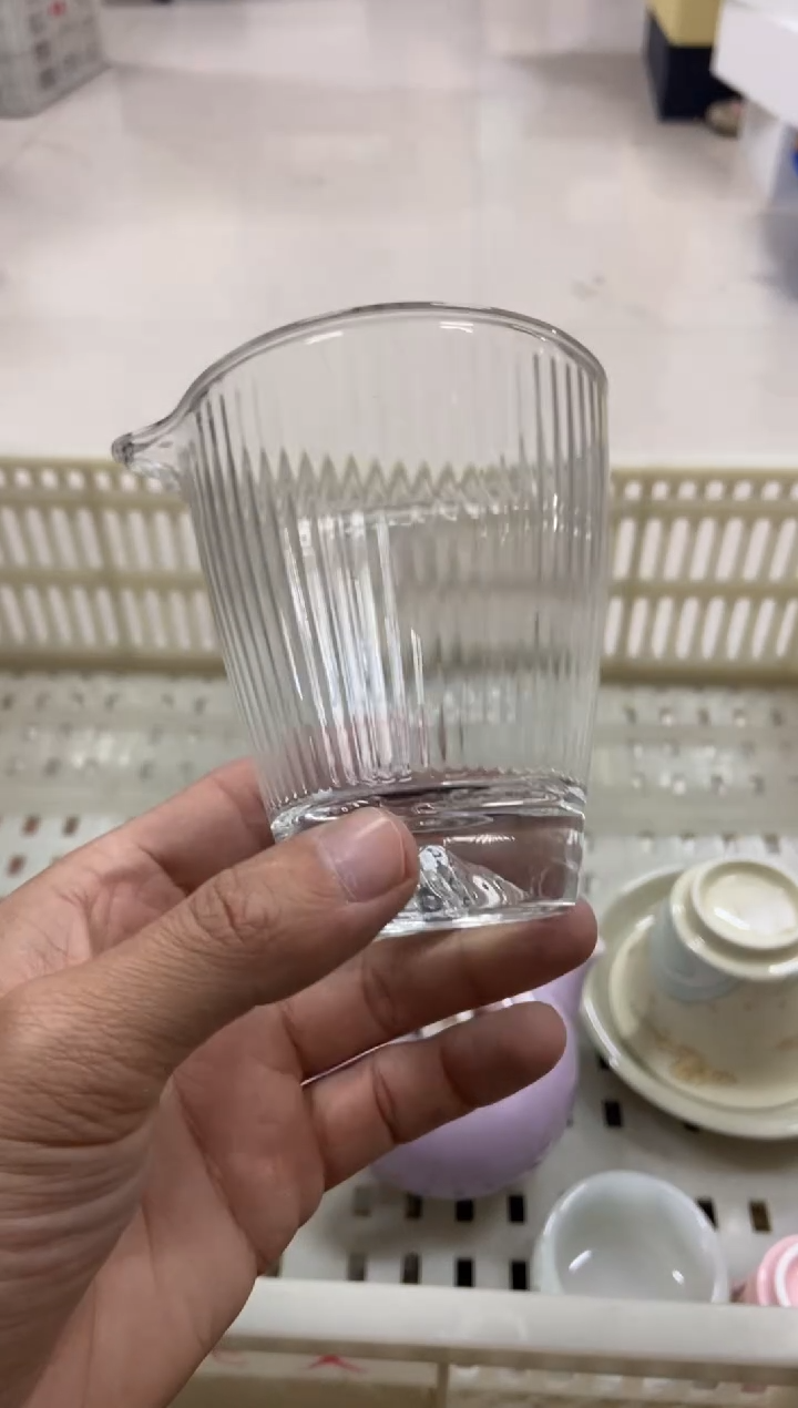 杯无运费险有瑕疵的摄影的产品有使用过的痕迹有点脏介意勿拍