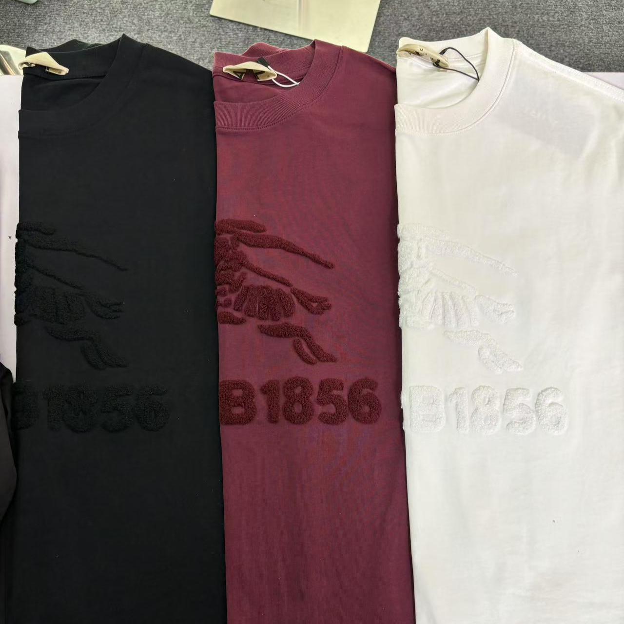 2025夏季轻奢潮T短袖1