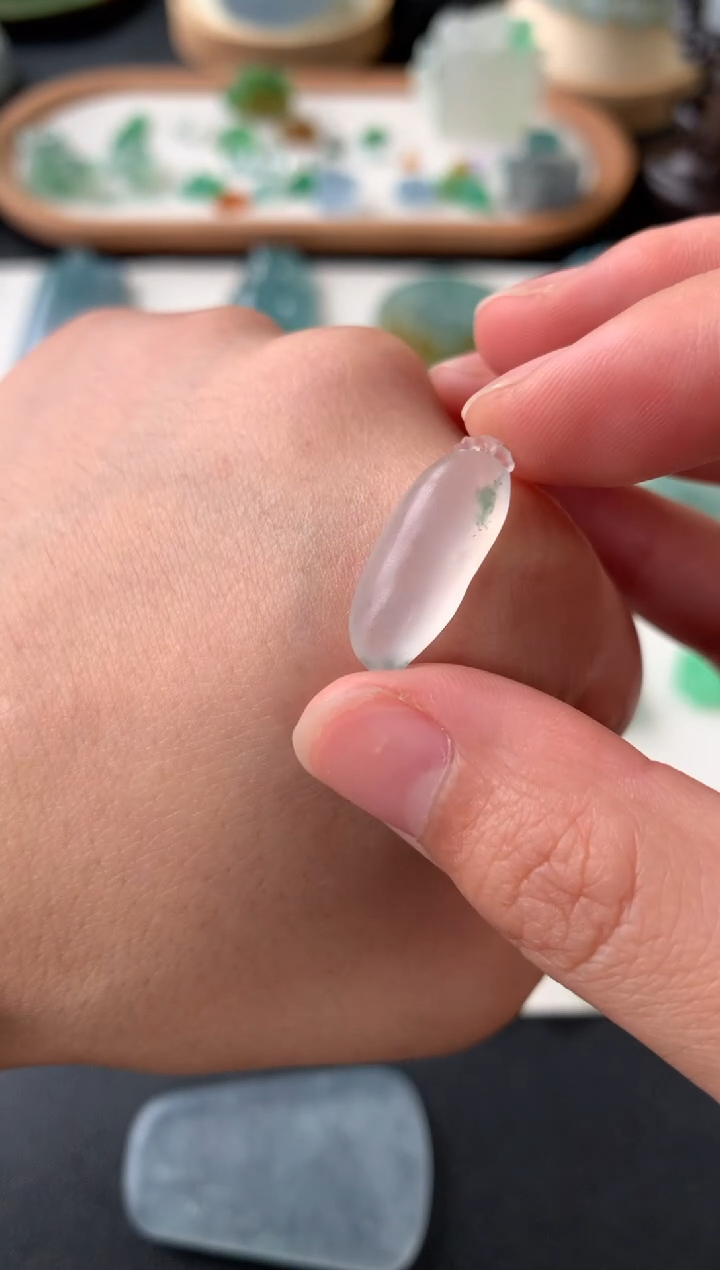 定制翡翠未镶嵌翡翠