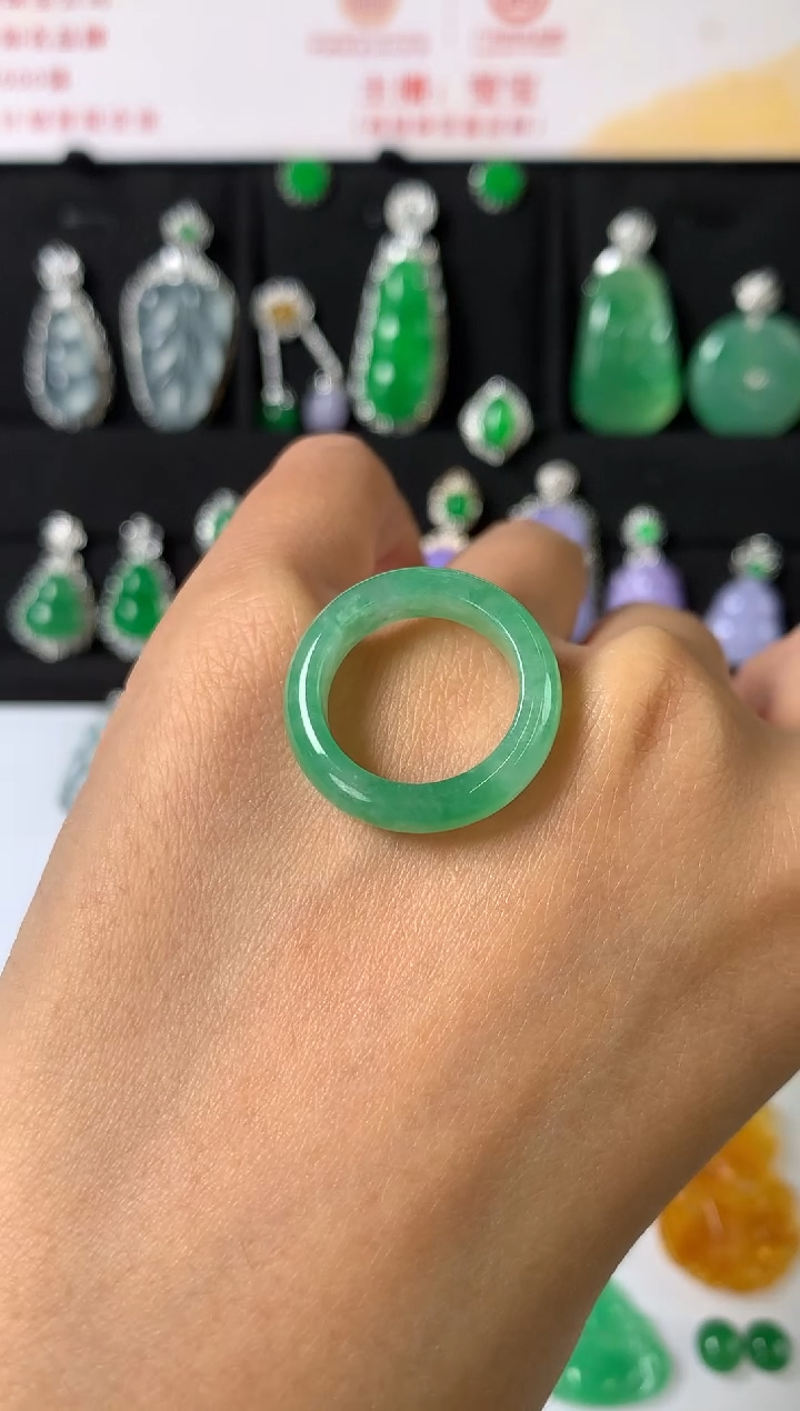 未镶嵌戒圈翡翠戒圈