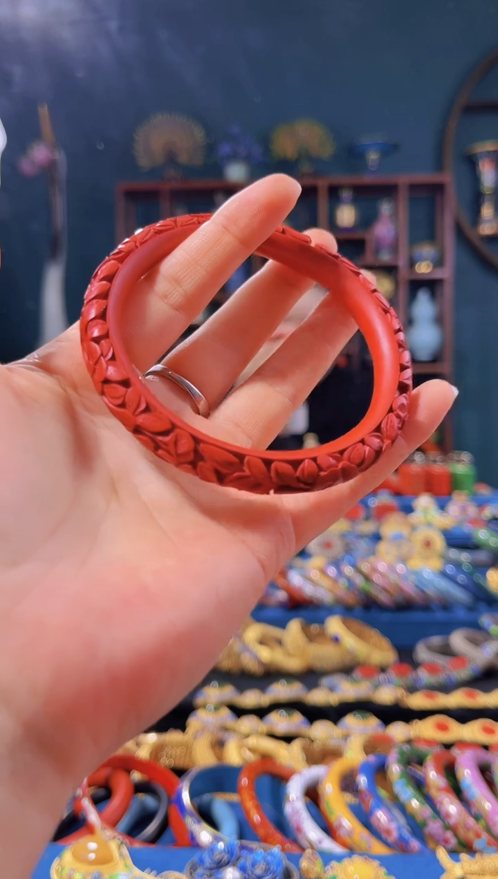 【闪购商品】非遗首饰 雕漆花卉手镯（65圈）