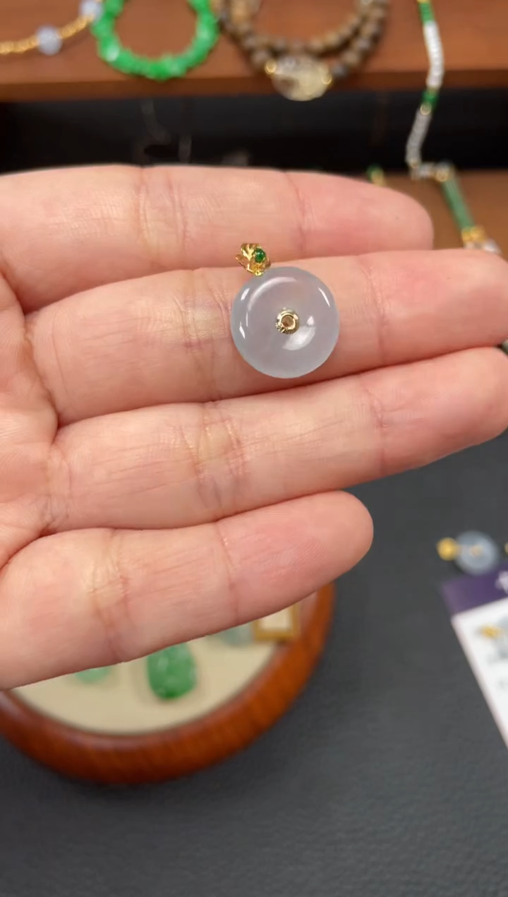 【闪购商品】翡翠吊坠(不含链)18K金镶嵌一个   P603
