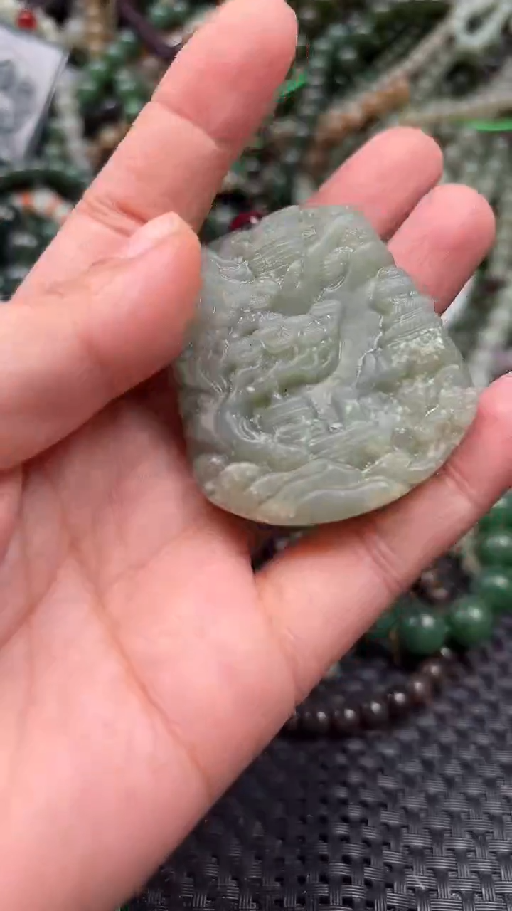 颈饰未镶嵌和田玉1